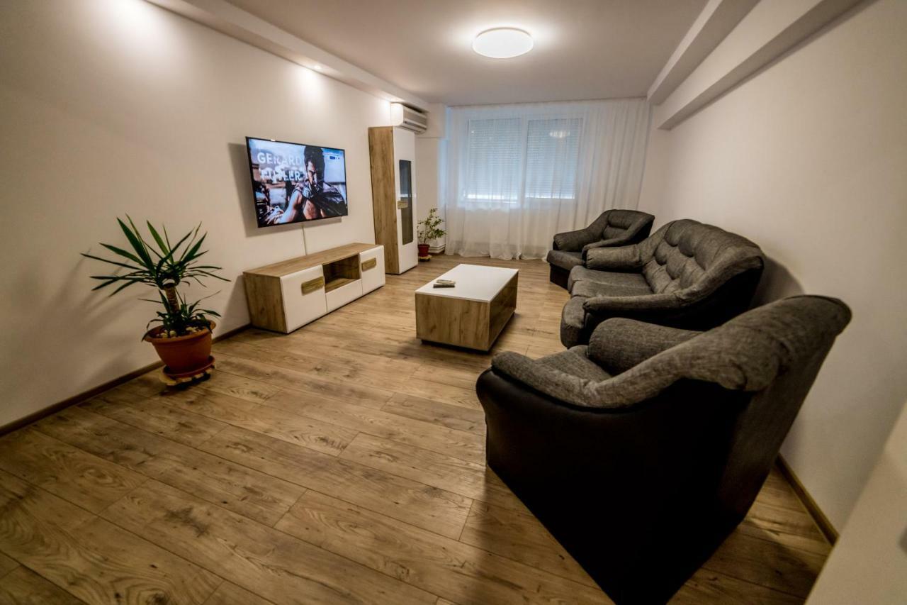 Apartament Sorina Maria Apartment Deva Exterior photo